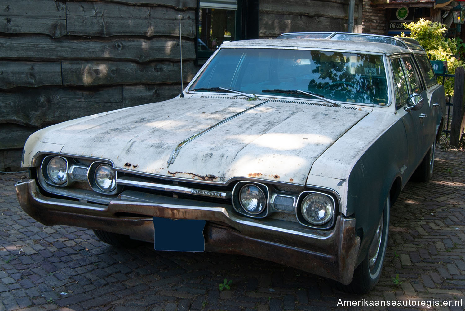 Oldsmobile Vista Cruiser uit 1967
